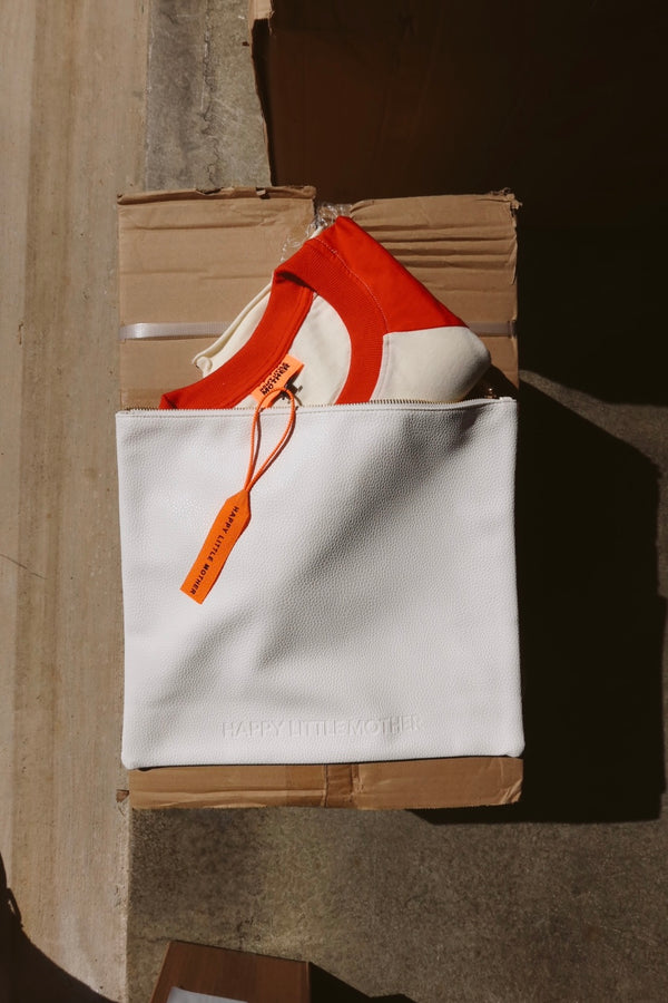 FREE GIFT WITH PURCHASE *HAPPY LITTLE MOTHER Zip Pouch*