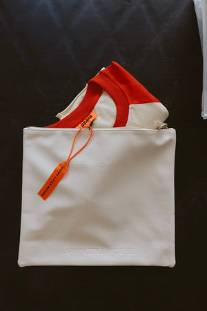 FREE GIFT WITH PURCHASE *HAPPY LITTLE MOTHER Zip Pouch*